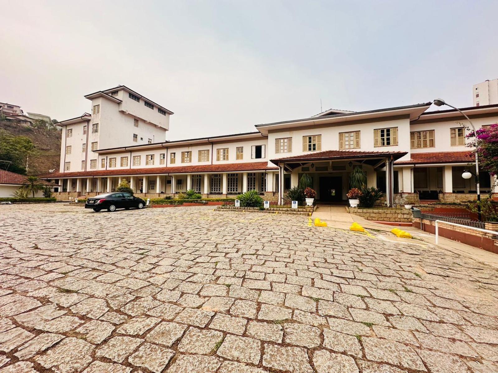 Apartamento Condominio Quisisana Centro Pocos De Caldas Lazer Completo, Uma Estrutura De Resort Ngoại thất bức ảnh